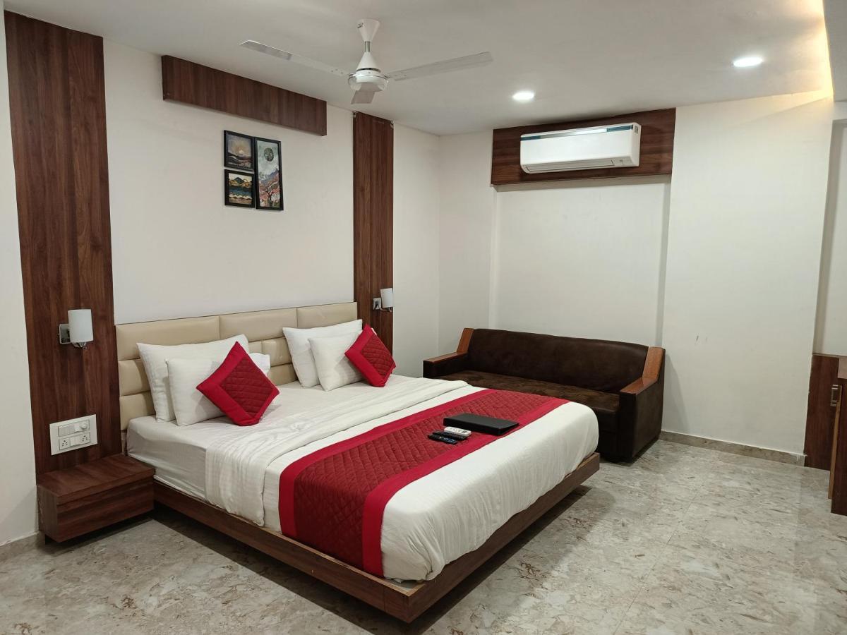 Leela Bizotel Junagadh Exterior foto